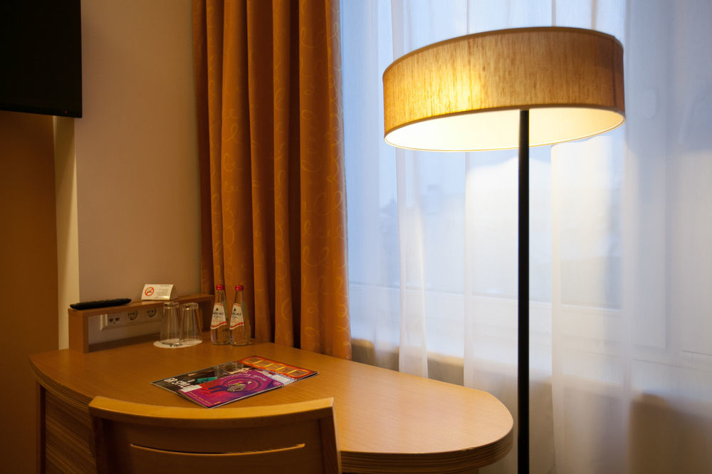 Ac Hotel By Marriott Riga Esterno foto